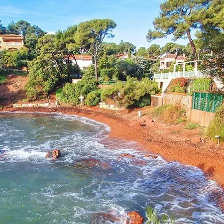 Studio Face Au Port Santa Lucia Avec Piscine Et Parking Prive Appartement